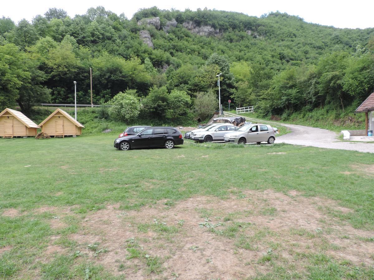 Camp Vrbas Otel Rekavice Dış mekan fotoğraf